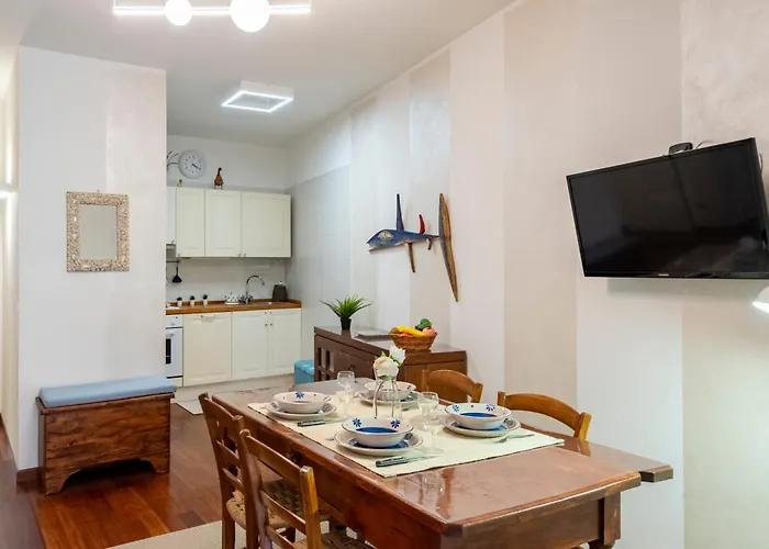 Sea And Garden - Happy Apartamento